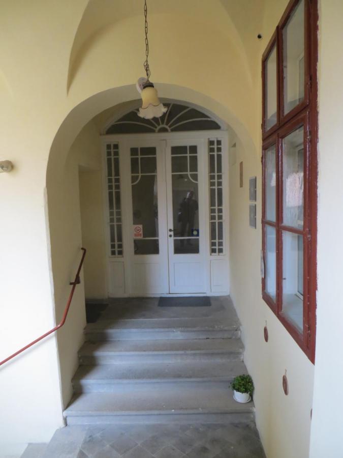 Ferdinand Apartments Medias Ngoại thất bức ảnh